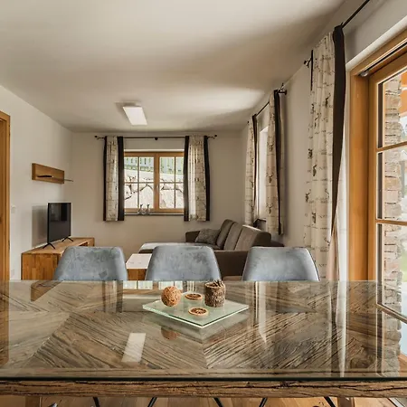 Dachstein West Apartements 1a *